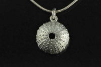 Kina silver pendant