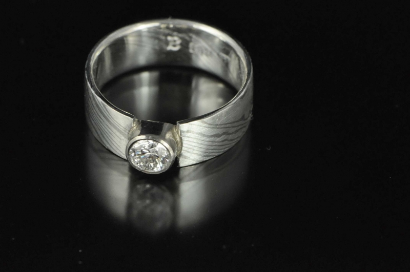 White gold engagement rings nz